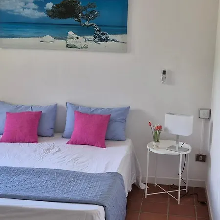 Sardegna شقة سان تيودورو